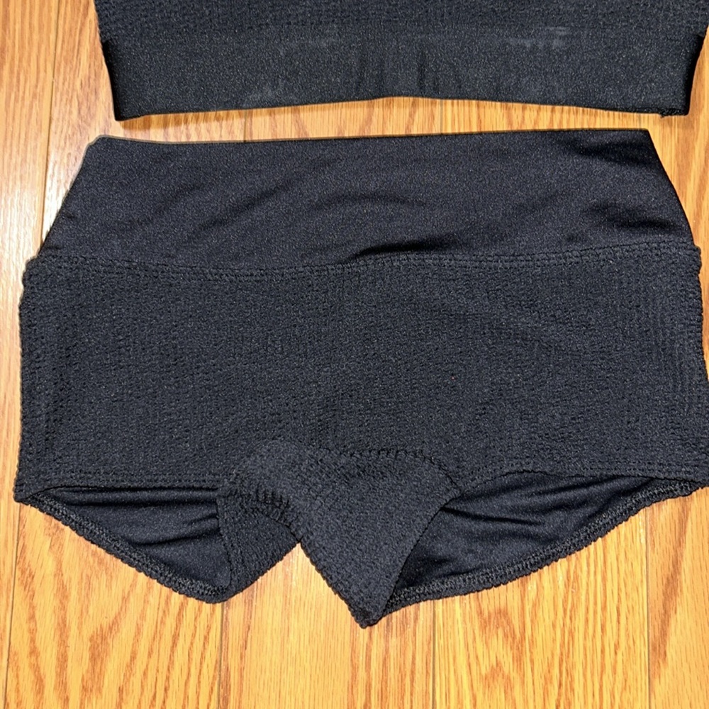 VS pink workout/swimsuit in one - Picture 4 of 7